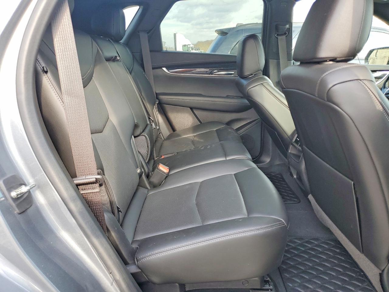 2022 CADILLAC XT5