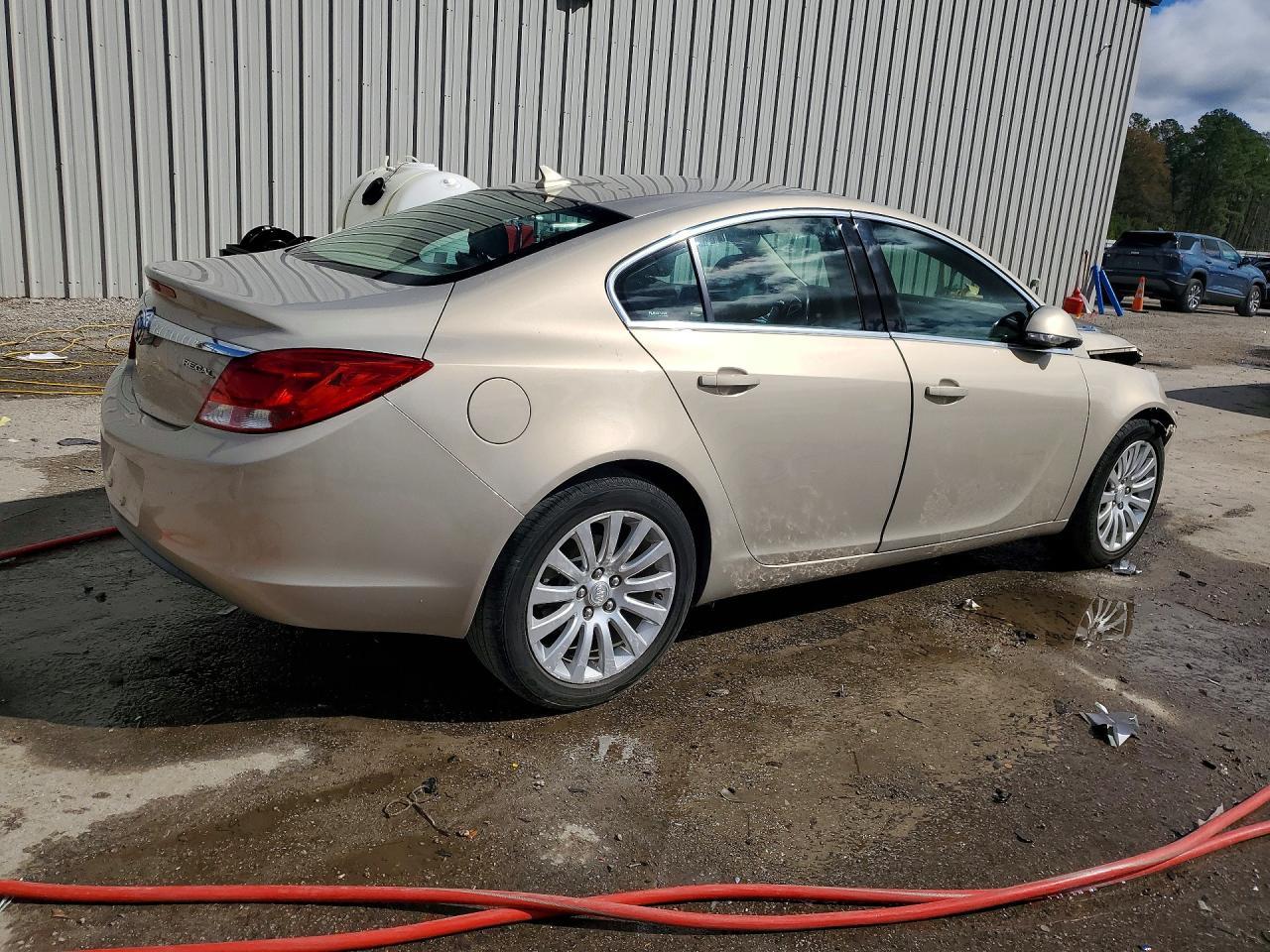 2012 BUICK Regal