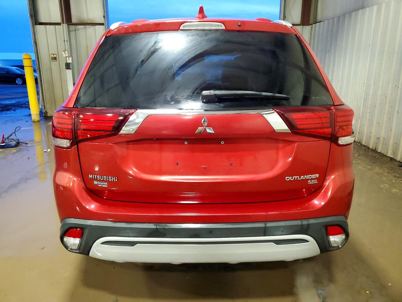 2019 MITSUBISHI outlander