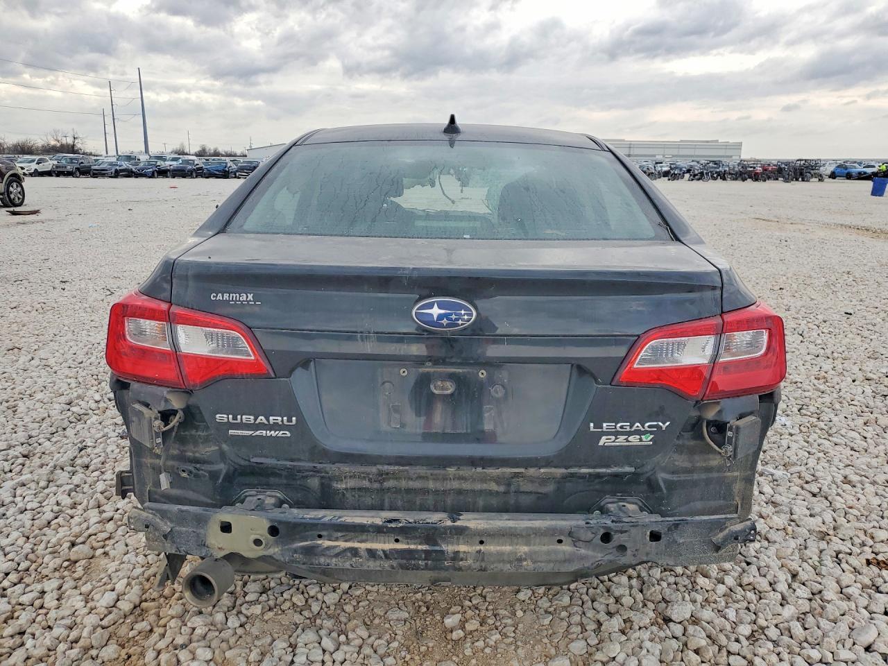 2017 SUBARU Legacy