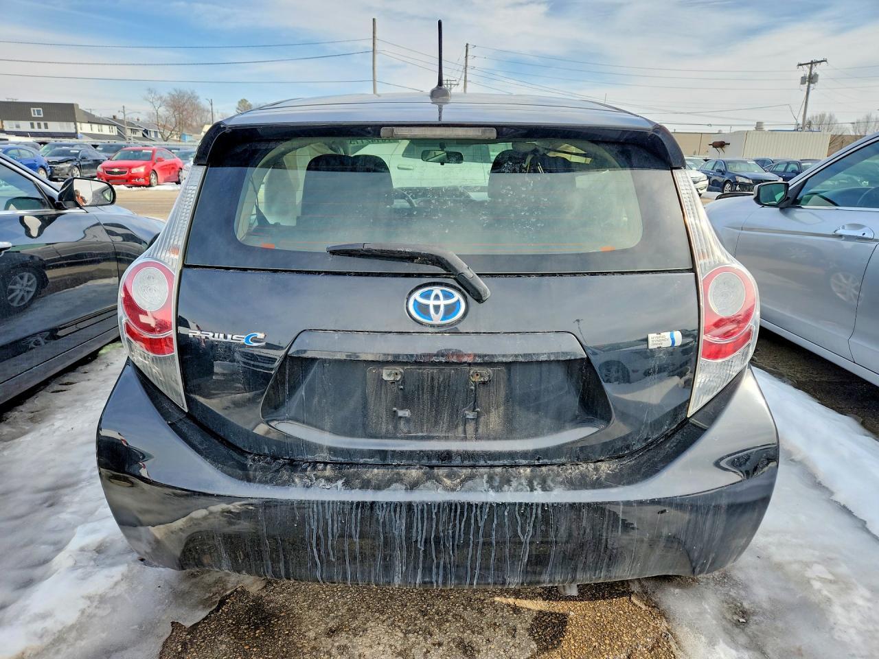 2014 TOYOTA Prius c