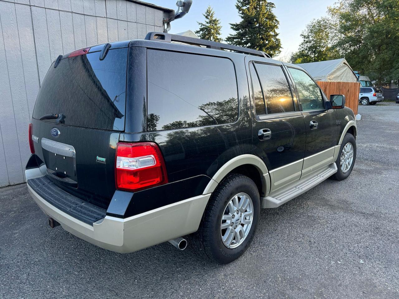 2010 FORD Expedition