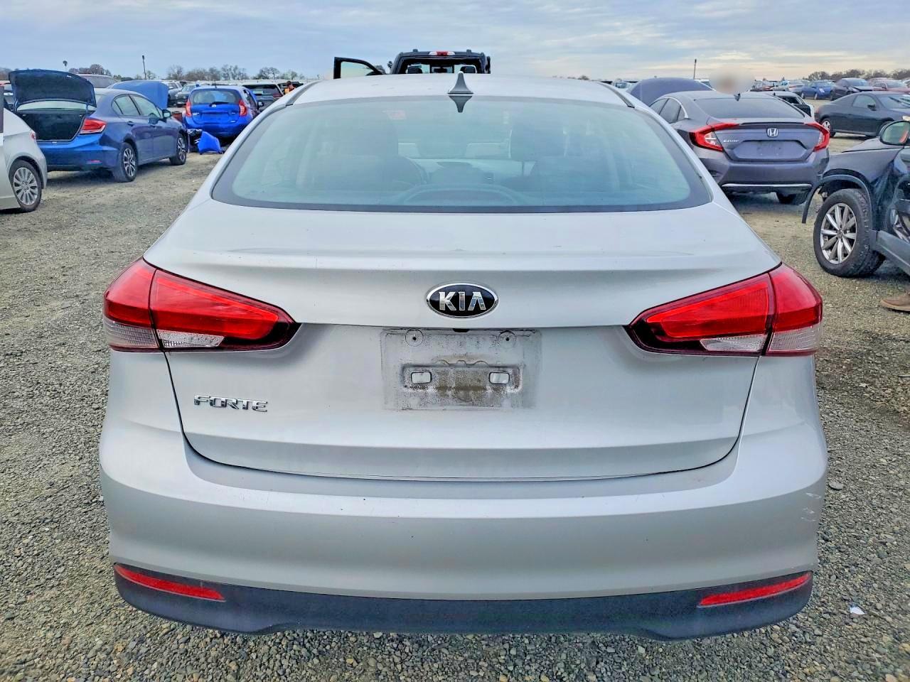 2017 KIA FORTE