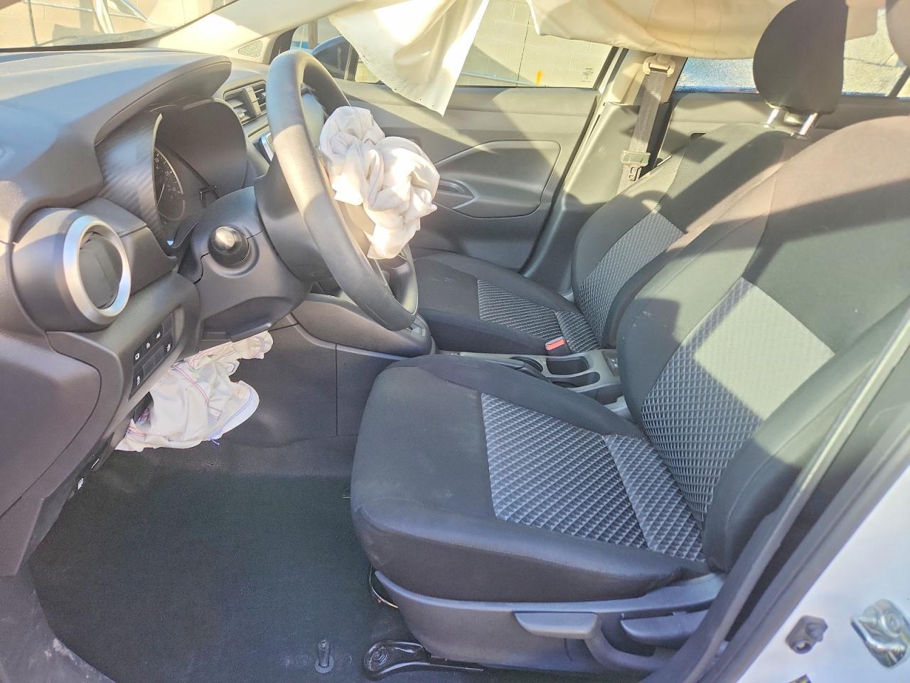2024 NISSAN VERSA
