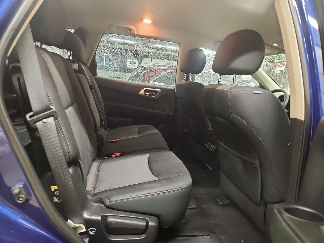 2017 NISSAN PATHFINDER