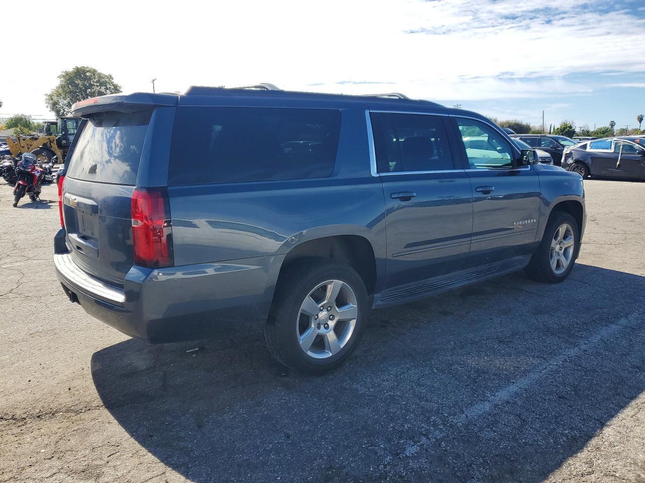 2019 CHEVROLET Suburban