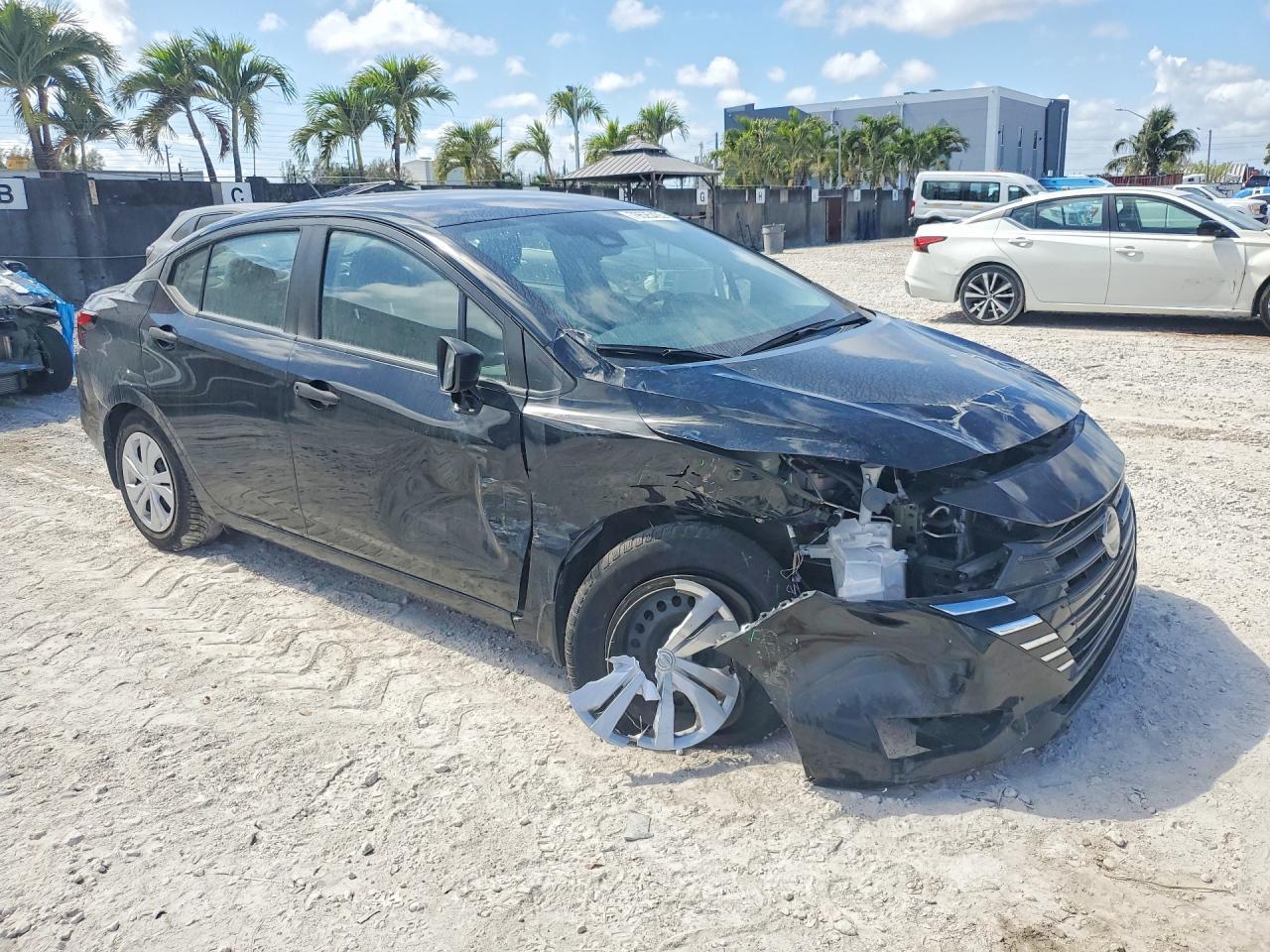 2023 NISSAN VERSA