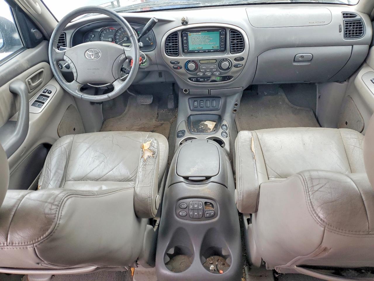2005 TOYOTA Sequoia