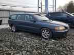 2005 VOLVO V70