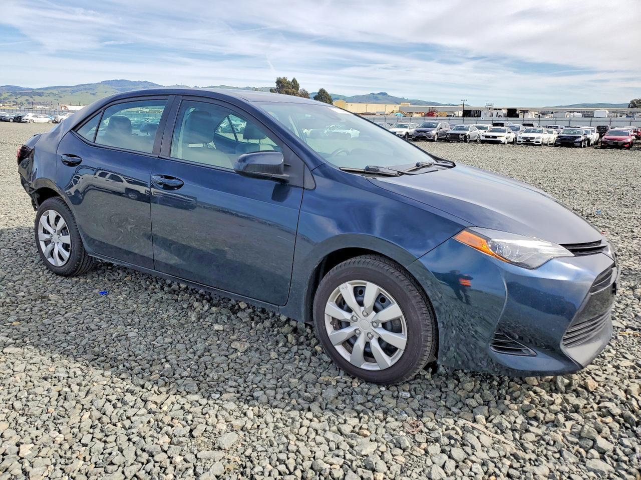 2017 TOYOTA COROLLA