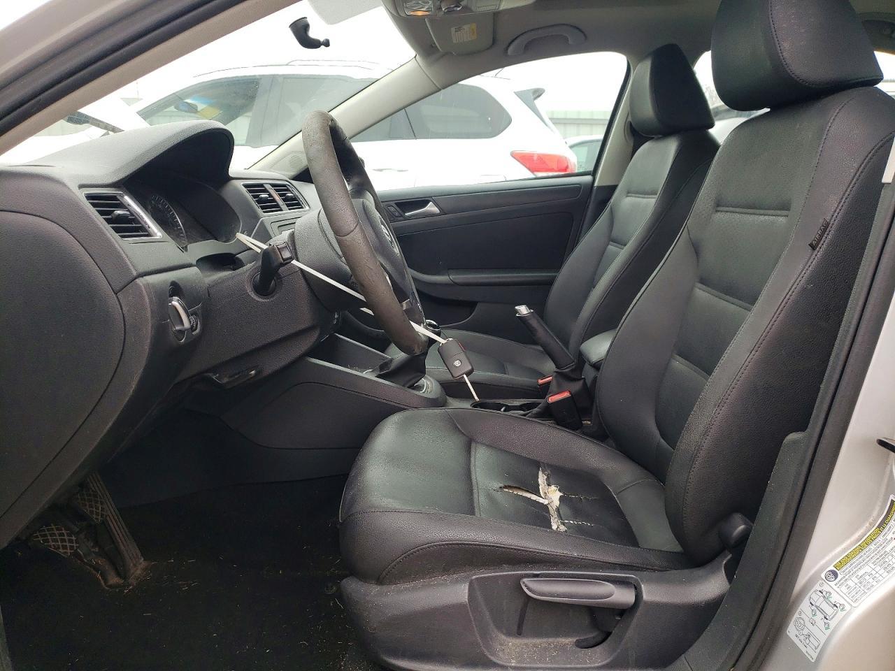 2012 VOLKSWAGEN JETTA
