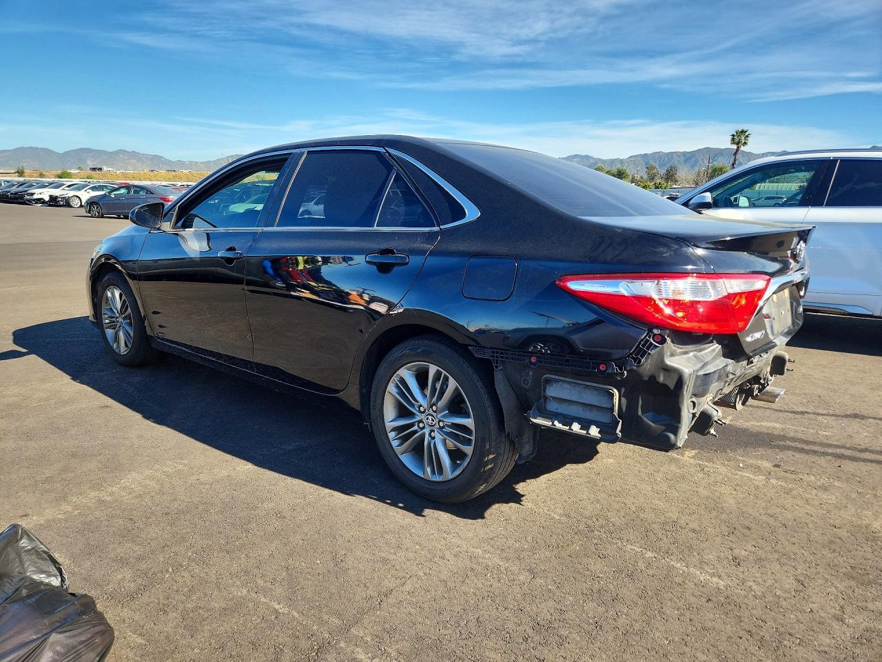 2016 TOYOTA CAMRY