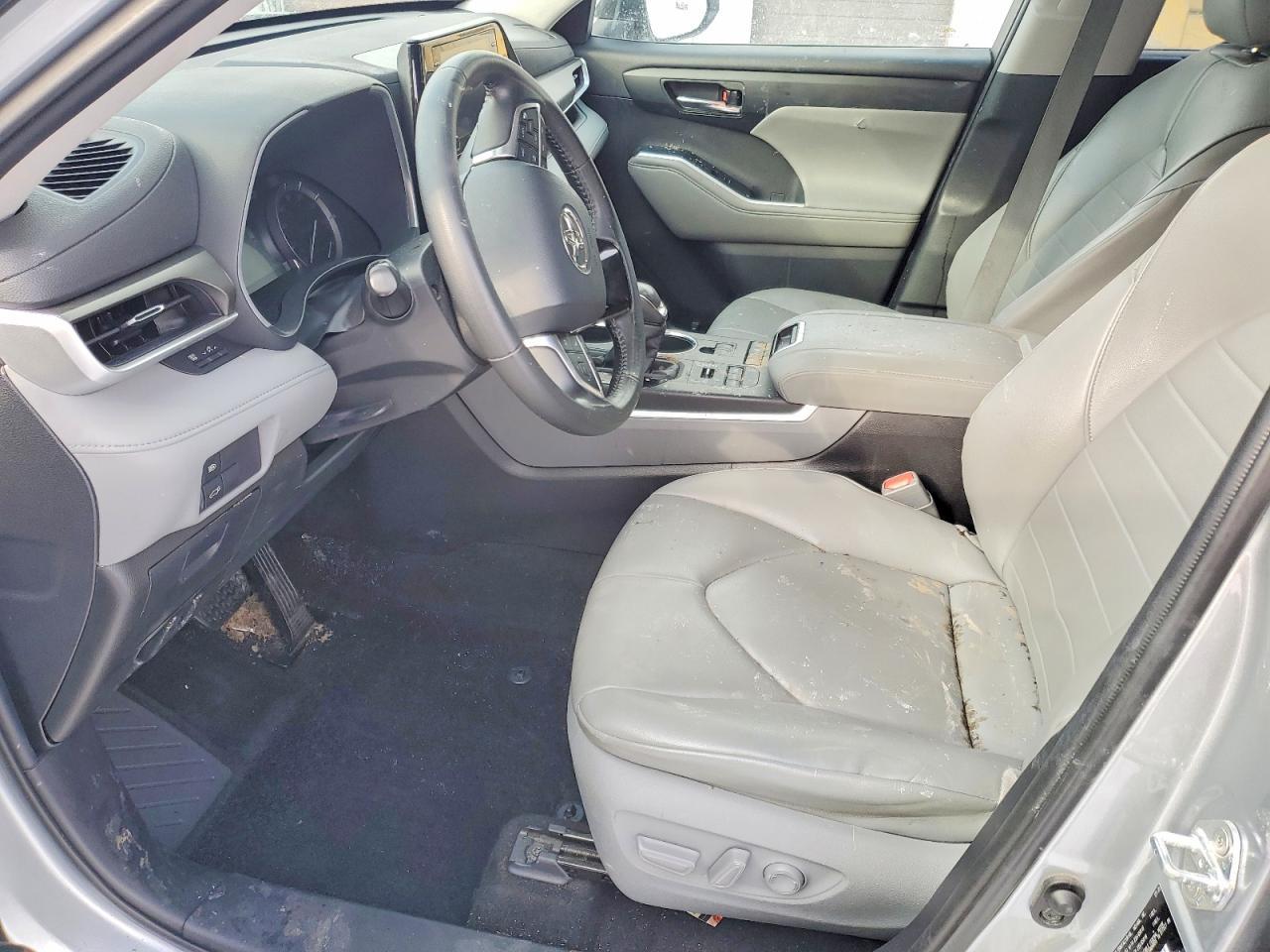 2020 TOYOTA HIGHLANDER