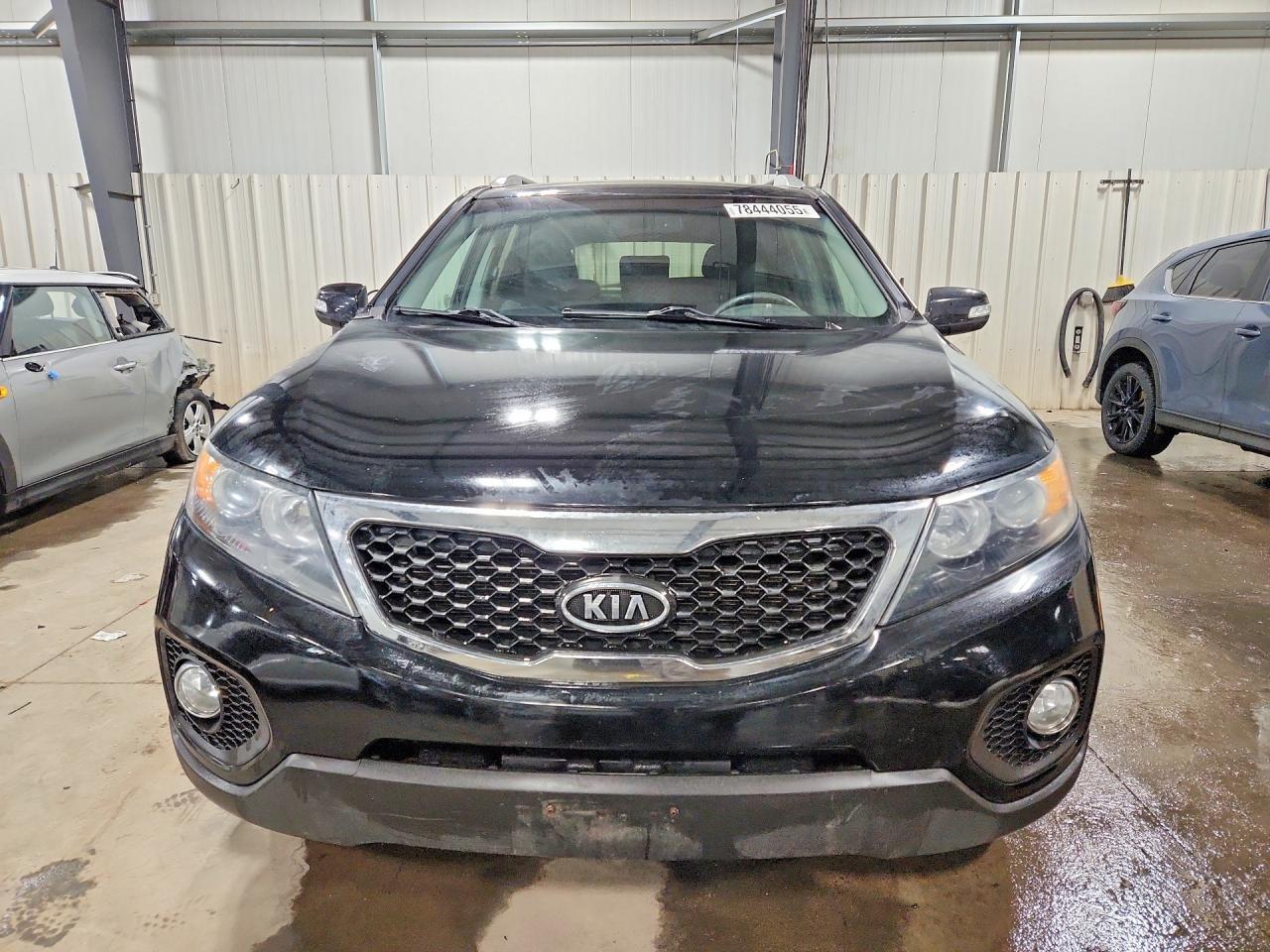 2011 KIA SORENTO