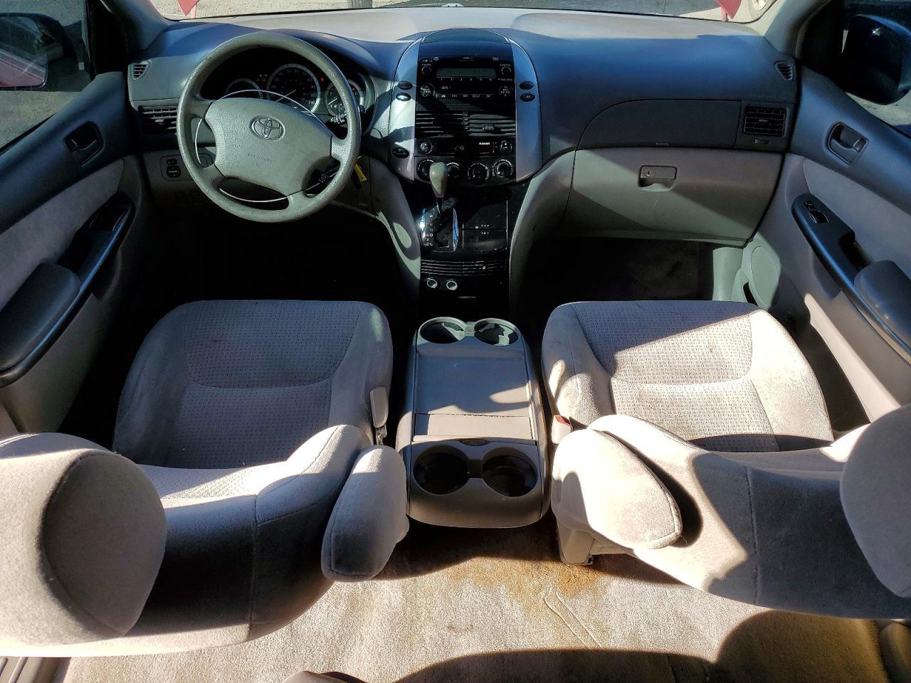 2007 TOYOTA SIENNA