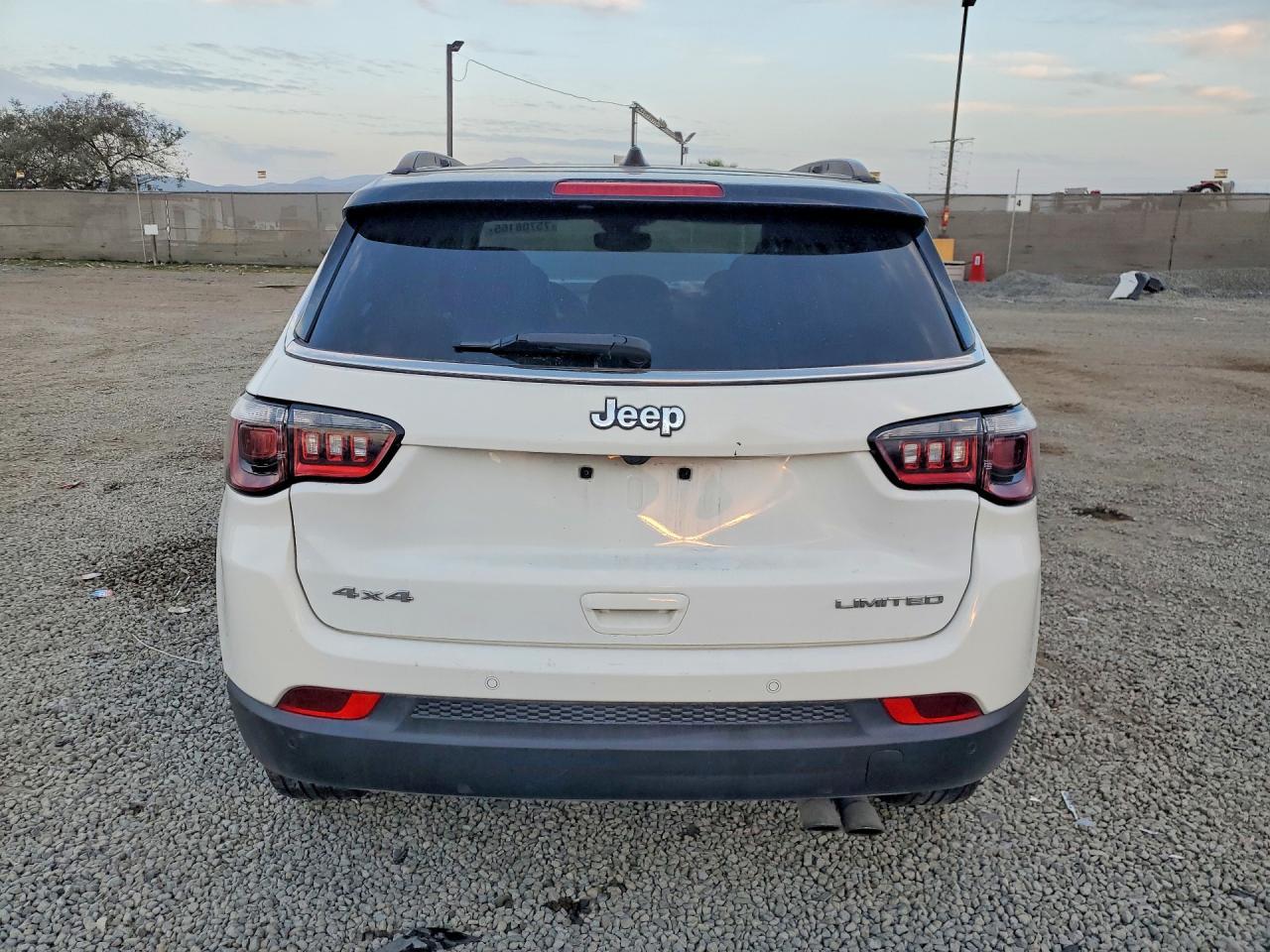 2021 JEEP Compass