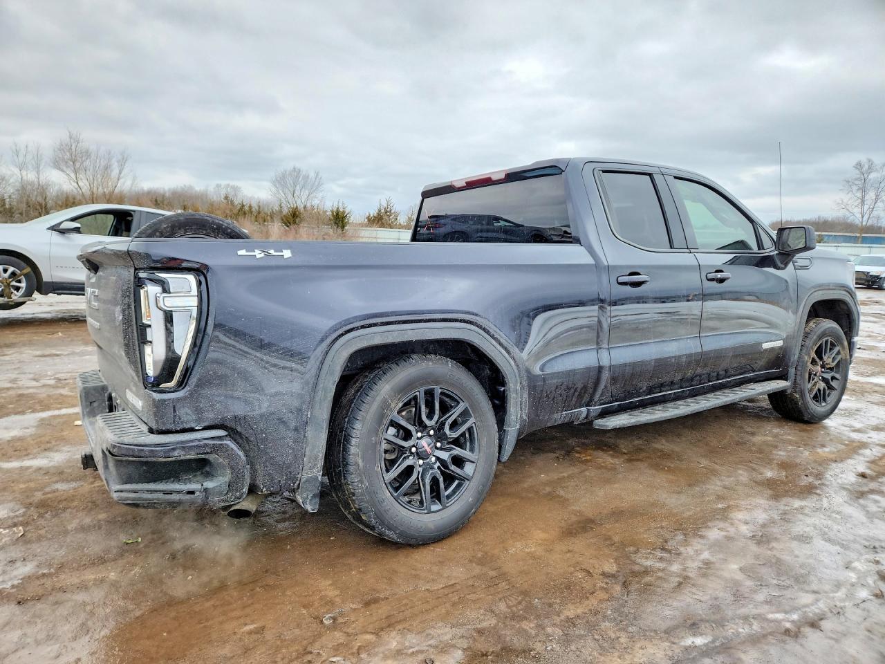 2023 GMC Sierra