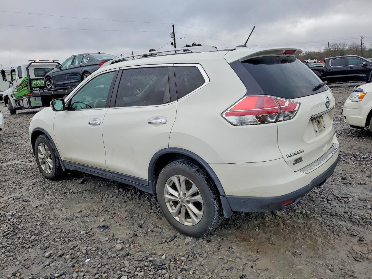 2014 NISSAN ROGUE