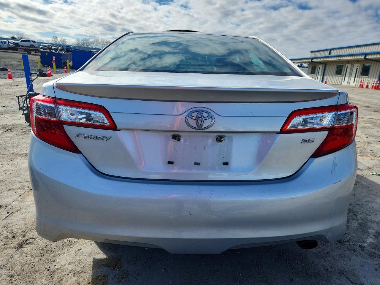 2012 TOYOTA CAMRY