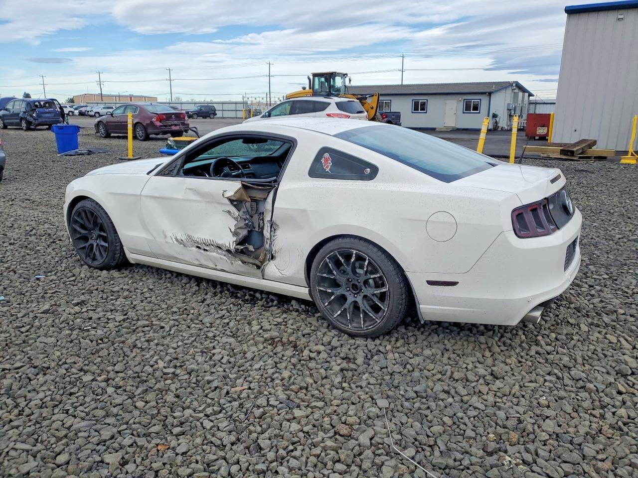 2013 FORD MUSTANG
