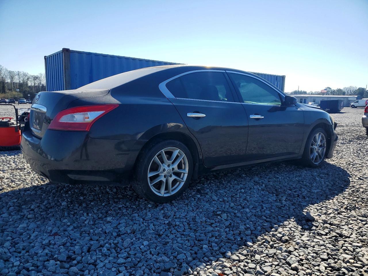 2009 NISSAN Maxima