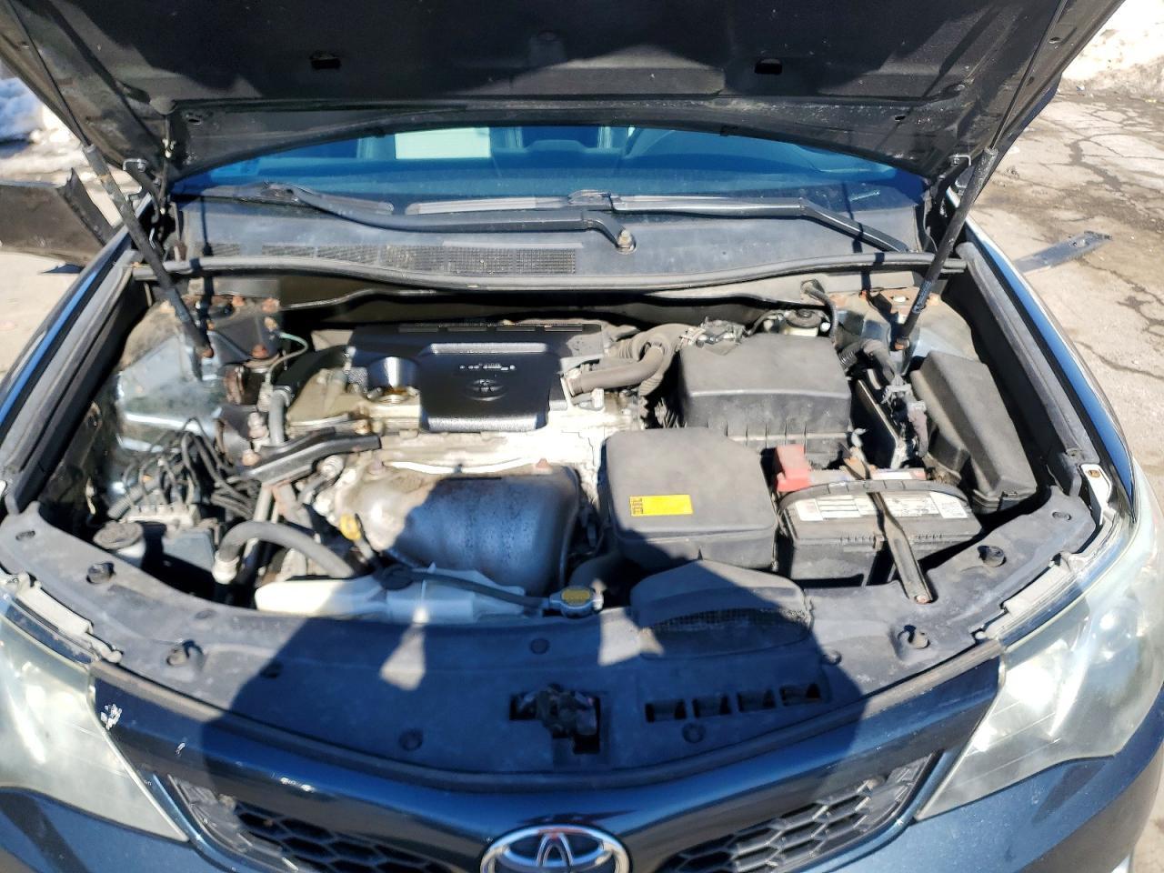 2014 TOYOTA CAMRY