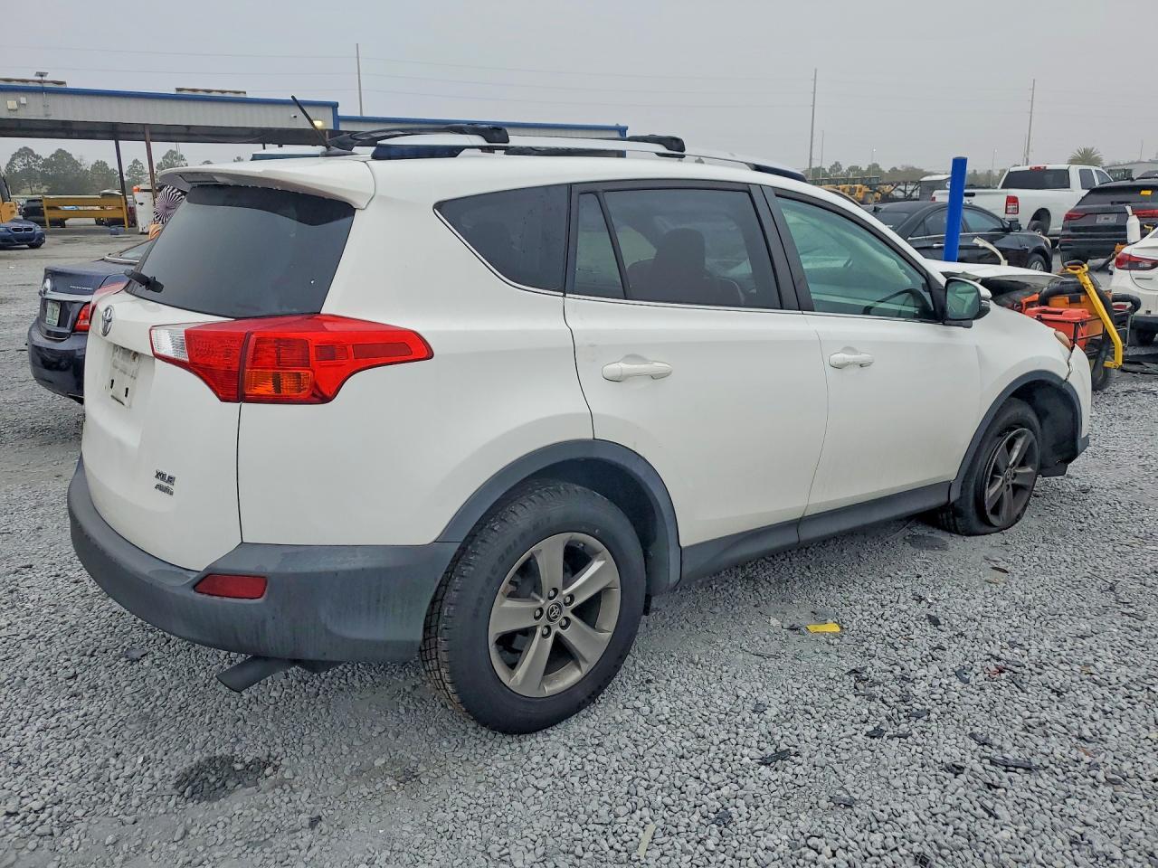 2015 TOYOTA RAV4
