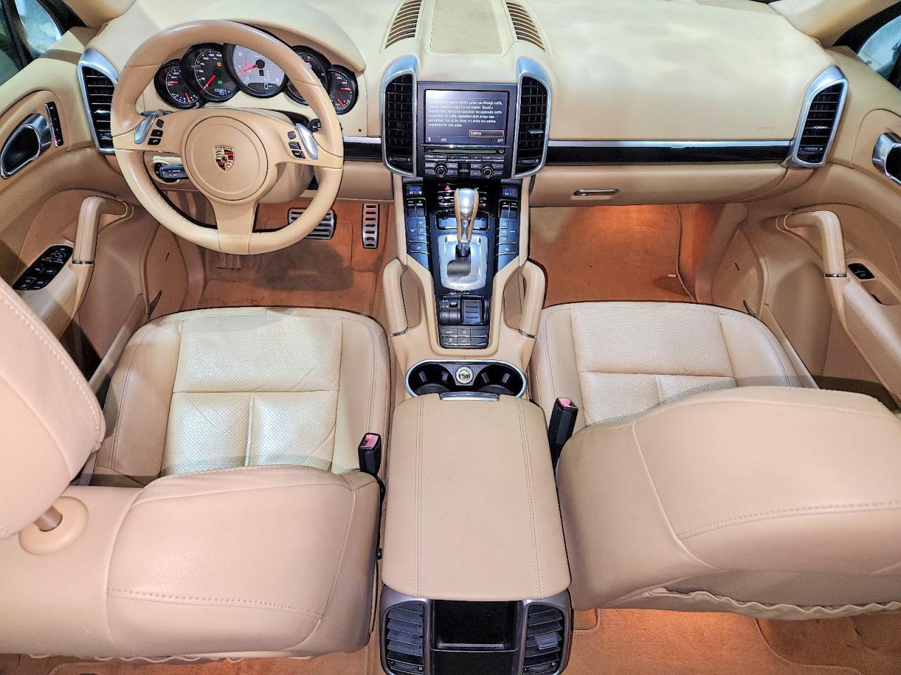 2011 PORSCHE CAYENNE