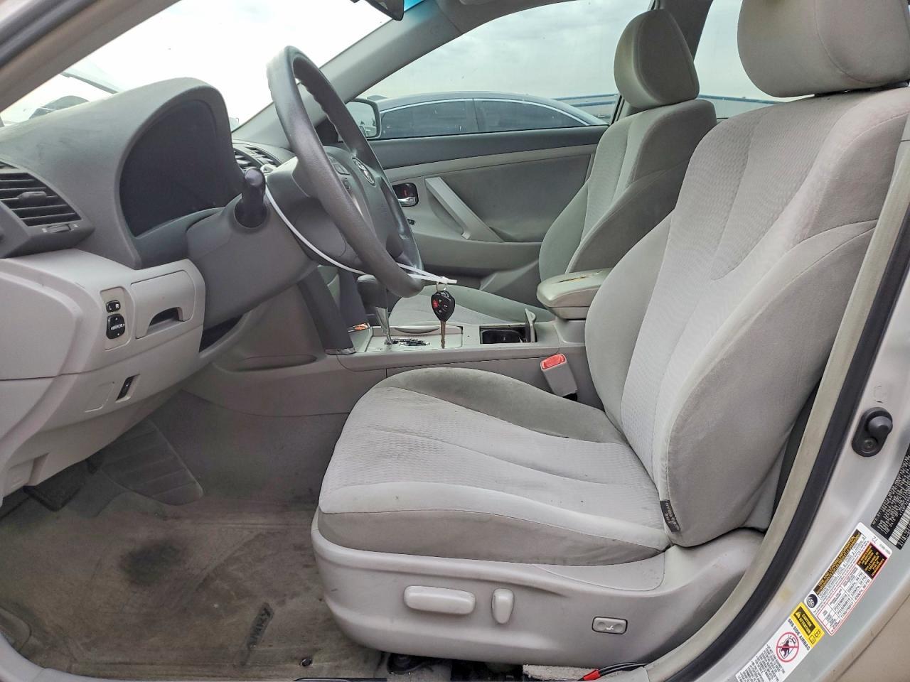 2010 TOYOTA CAMRY