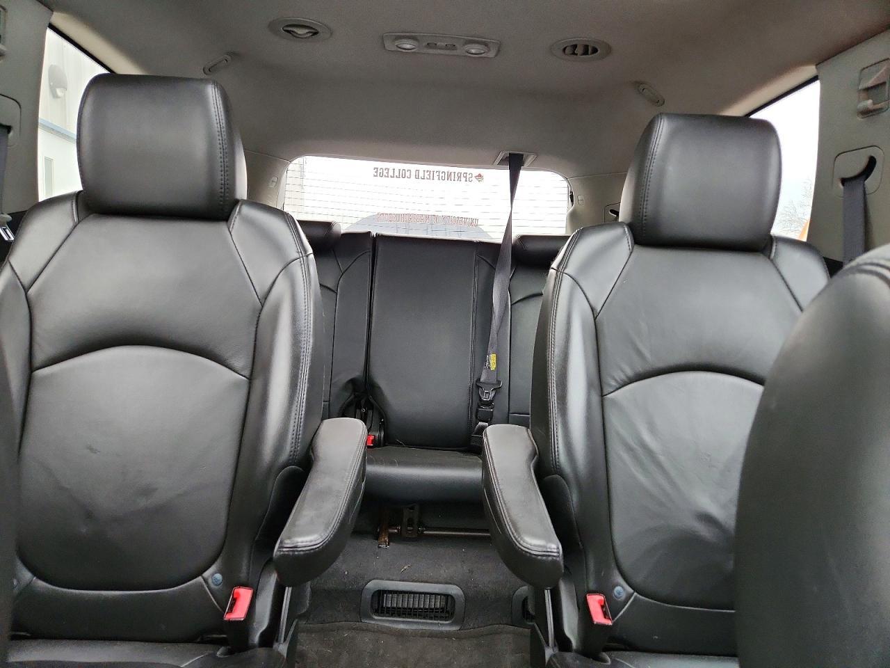 2011 CHEVROLET TRAVERSE