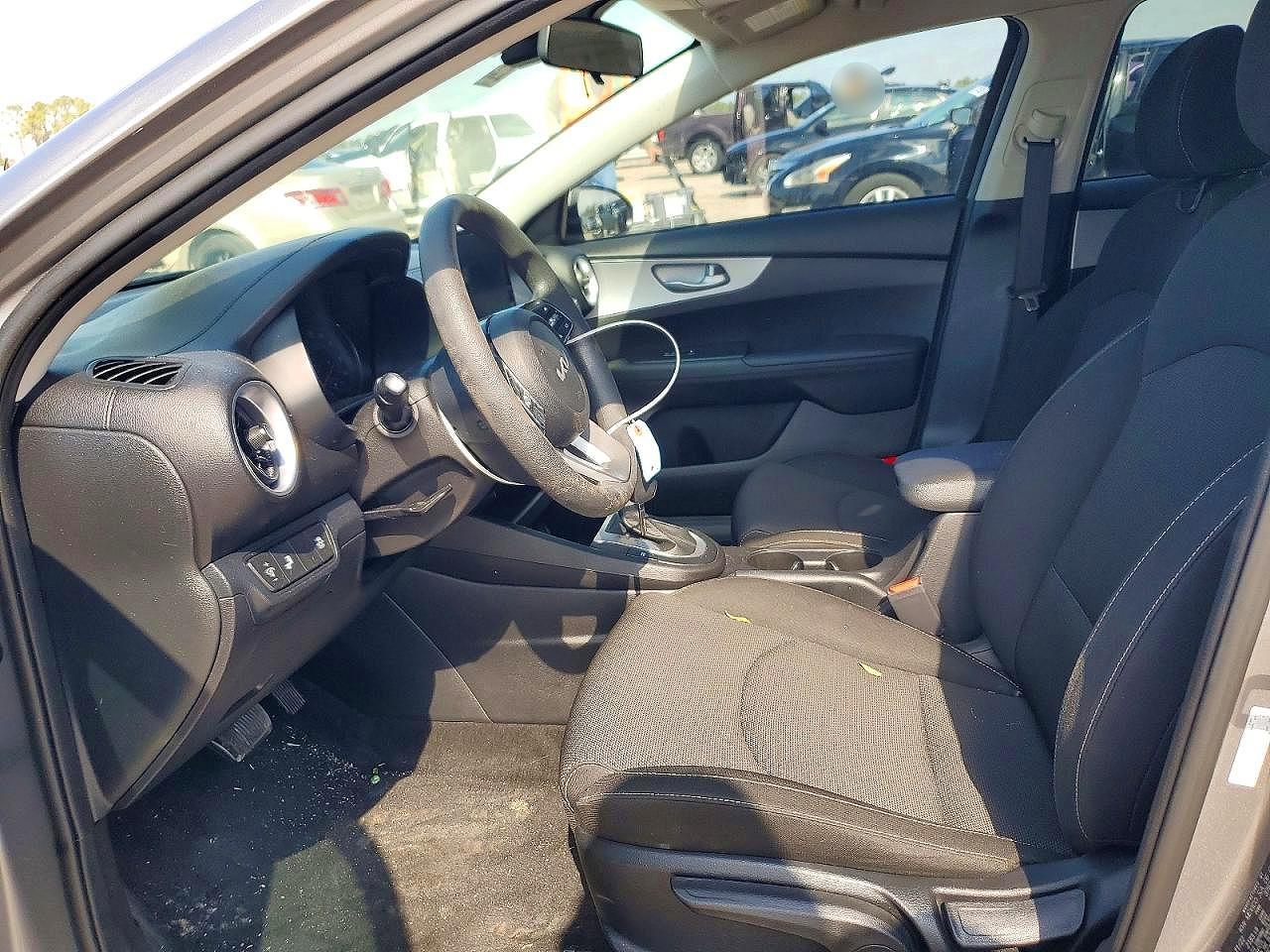 2023 KIA FORTE