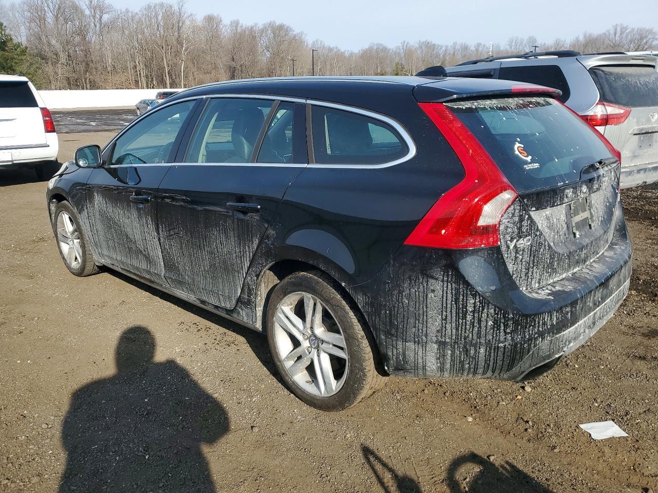 2015 VOLVO V60