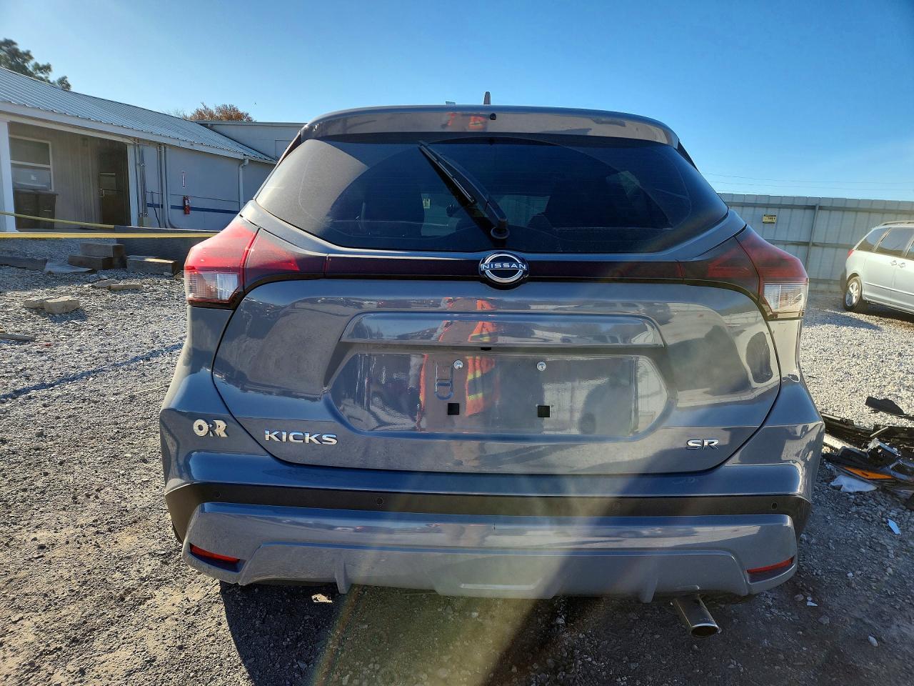 2023 NISSAN KICKS