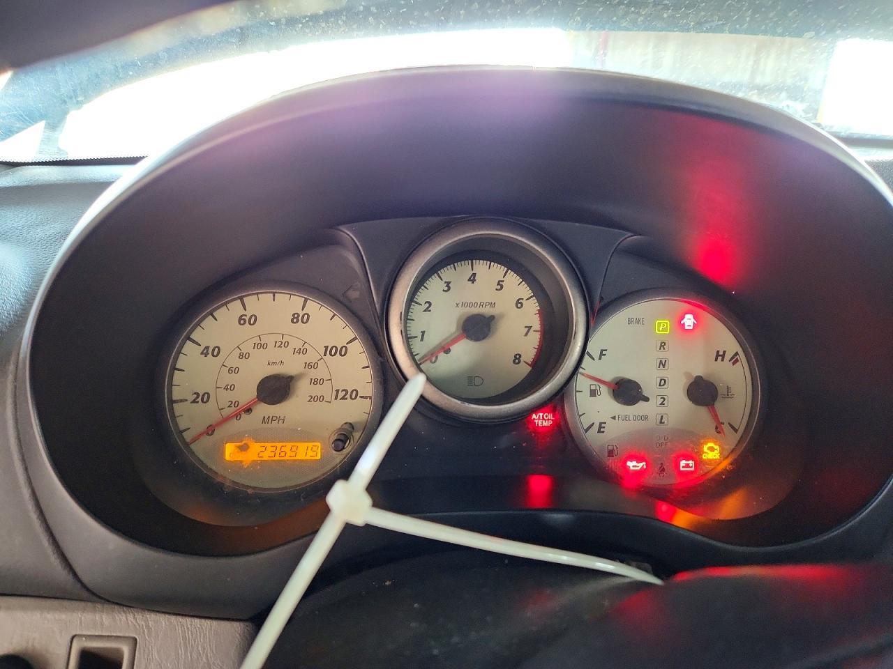 2002 TOYOTA RAV4