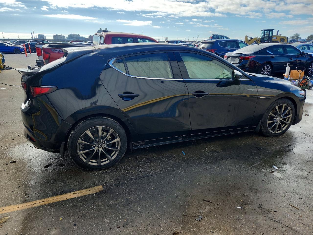 2023 MAZDA 3