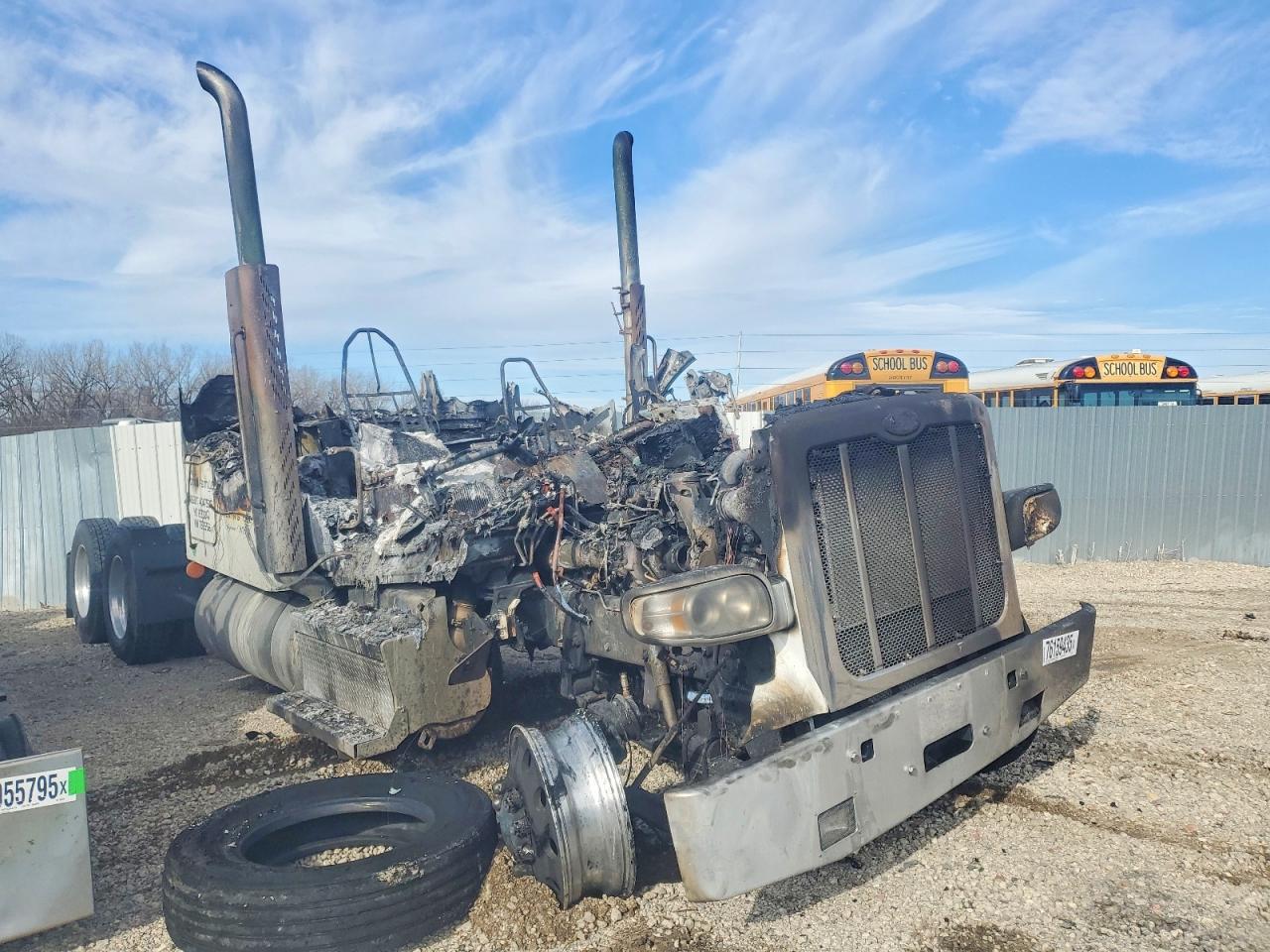 2020 PETERBILT 567