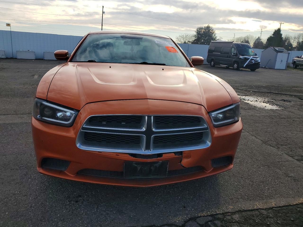 2011 DODGE CHARGER