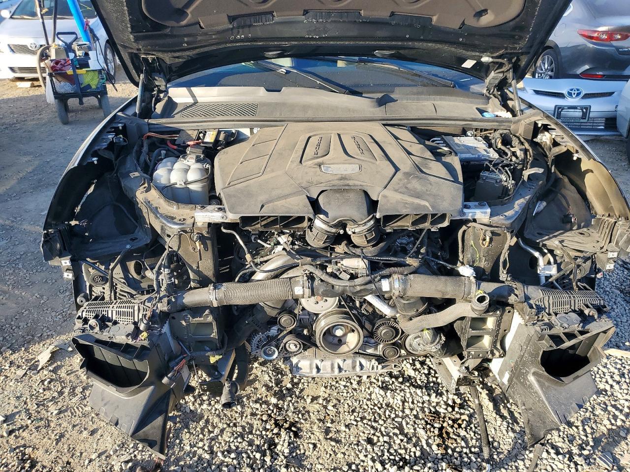 2021 PORSCHE CAYENNE