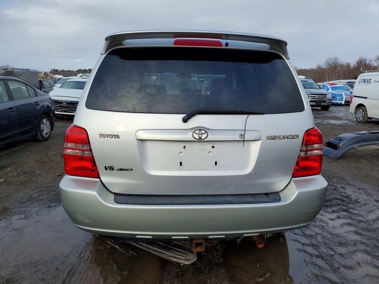 2002 TOYOTA HIGHLANDER