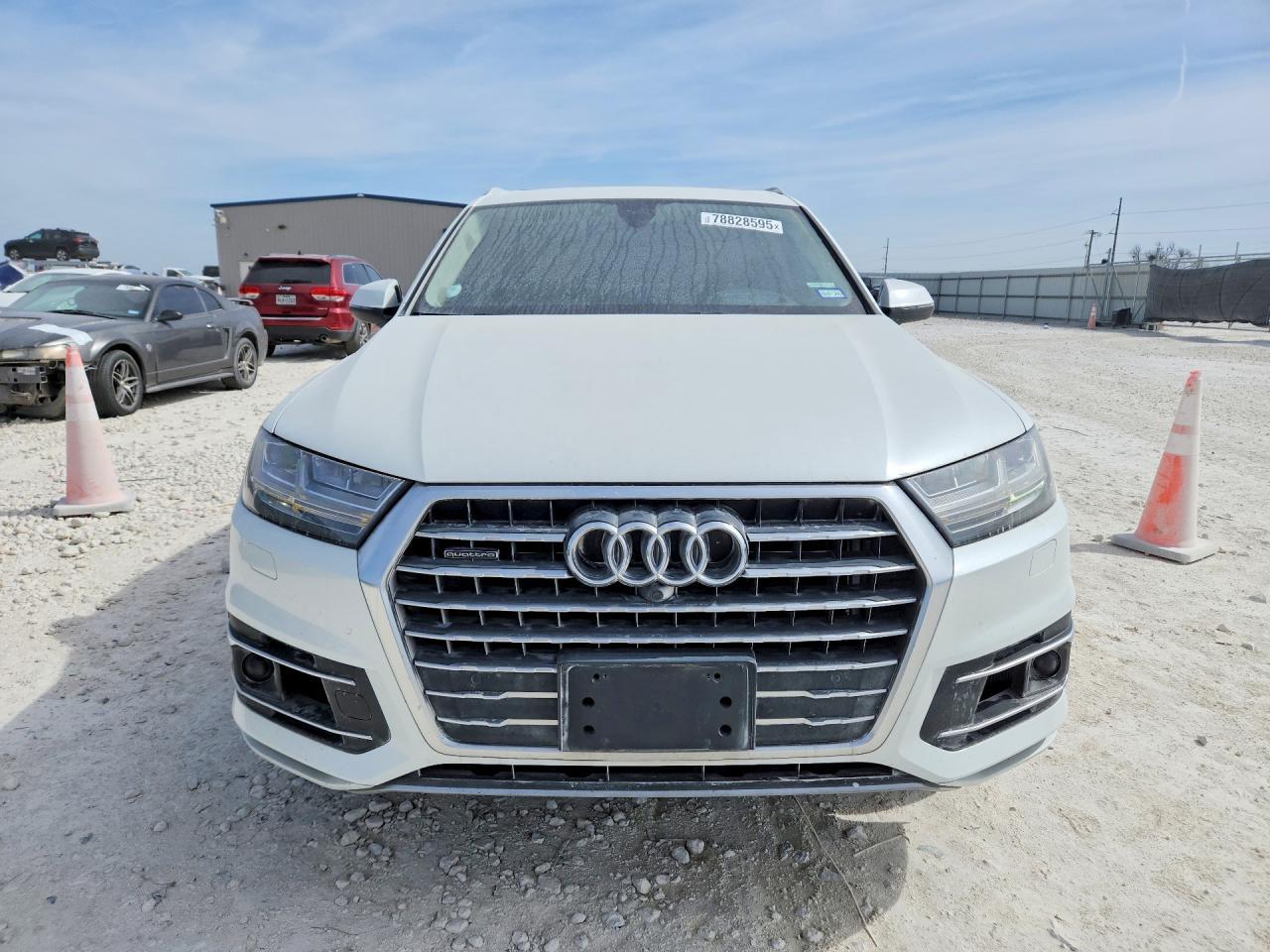 2017 AUDI Q7