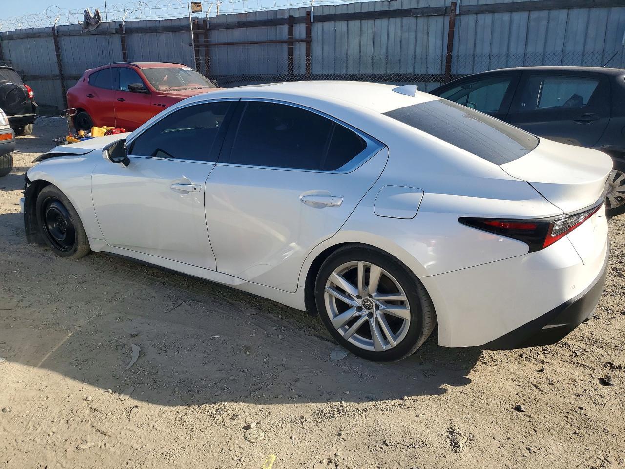 2021 LEXUS IS 300