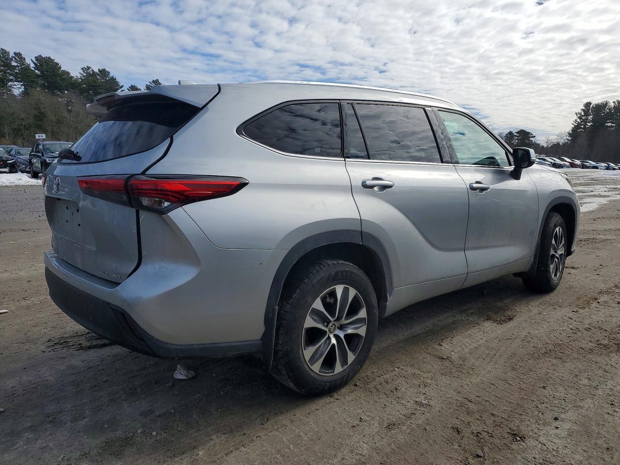 2021 TOYOTA HIGHLANDER