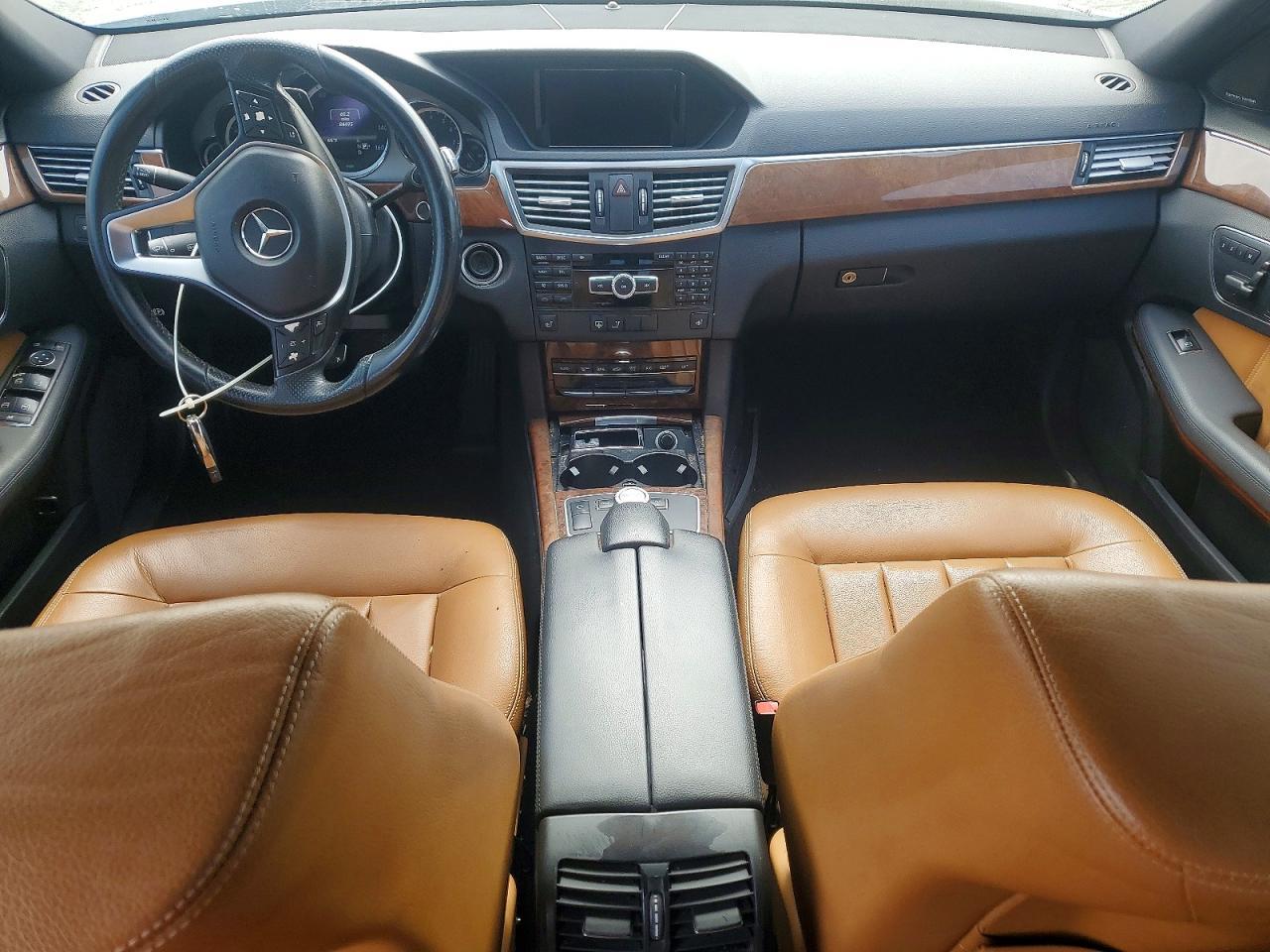 2013 MERCEDES-BENZ E-Class