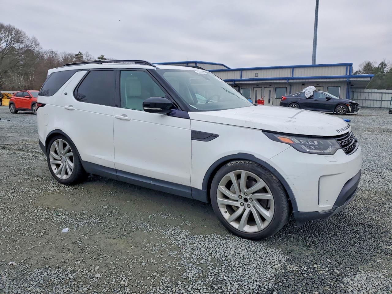 2018 LAND ROVER Discovery