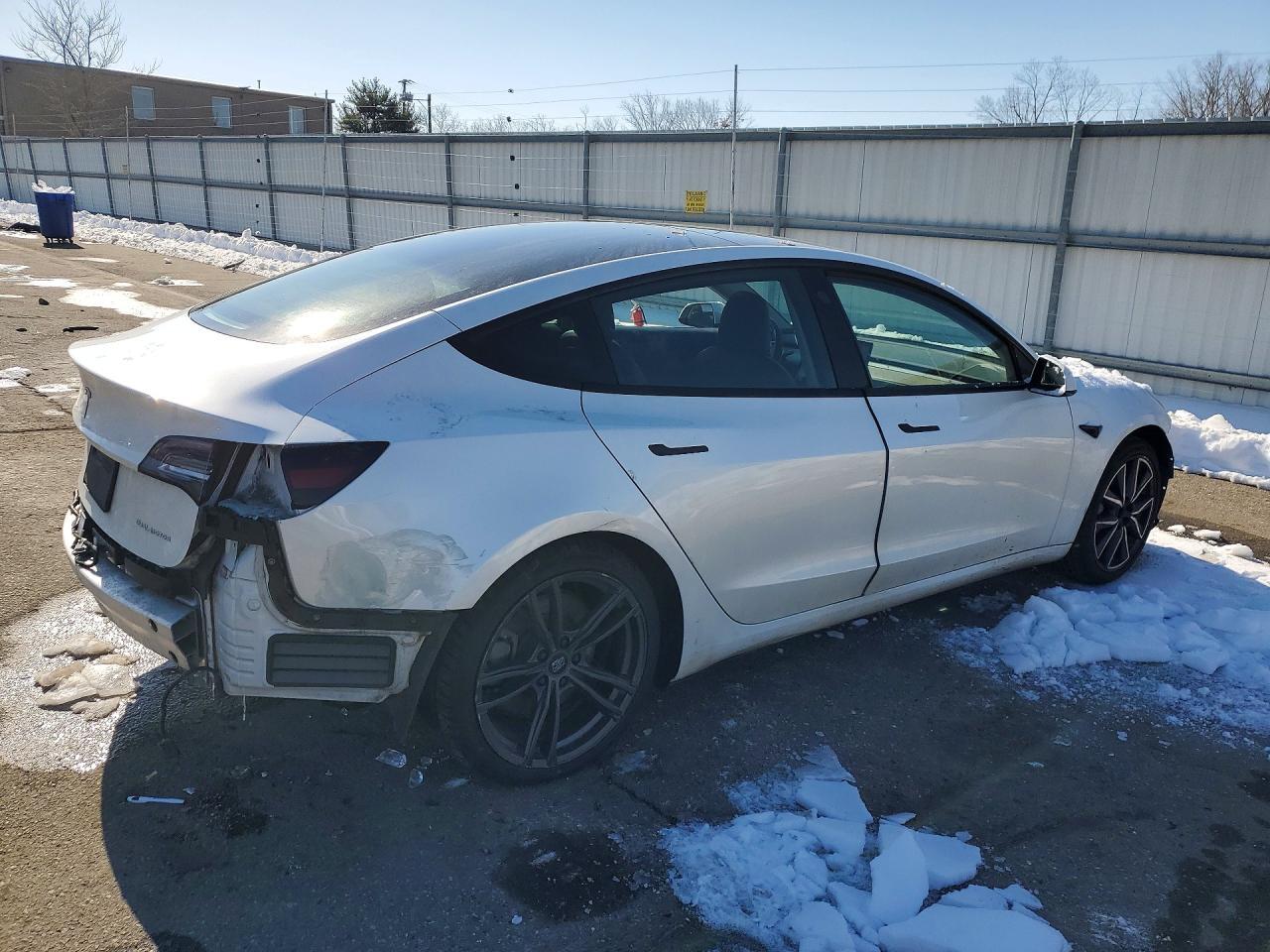 2021 TESLA MODEL 3