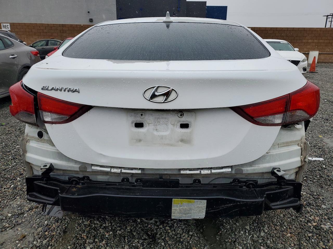 2015 HYUNDAI ELANTRA