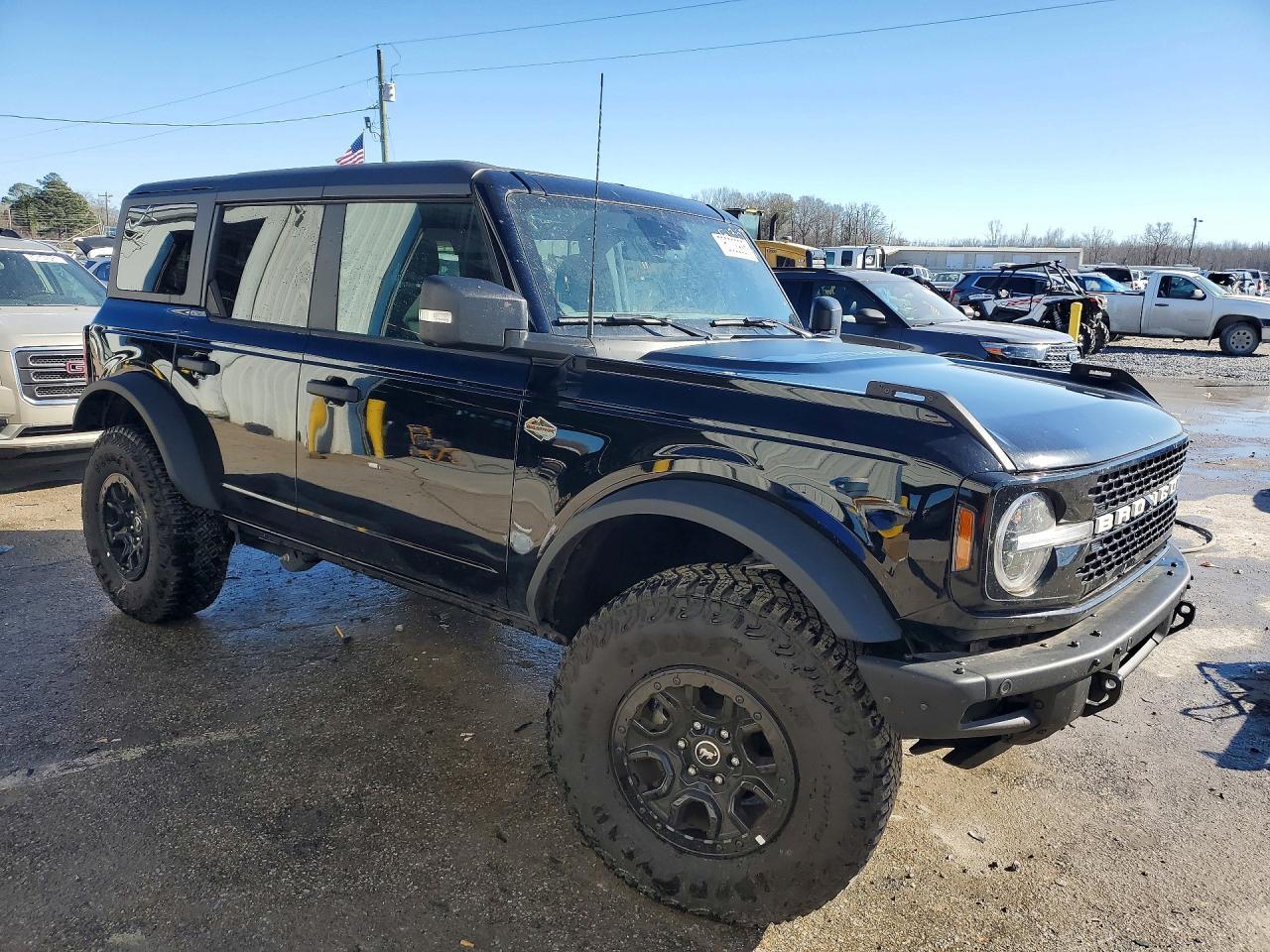 2024 FORD Bronco