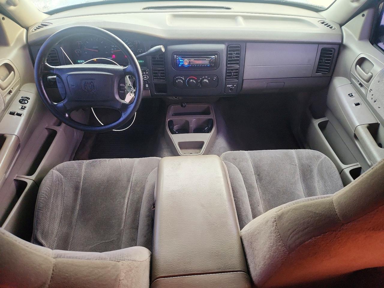 2004 DODGE Dakota