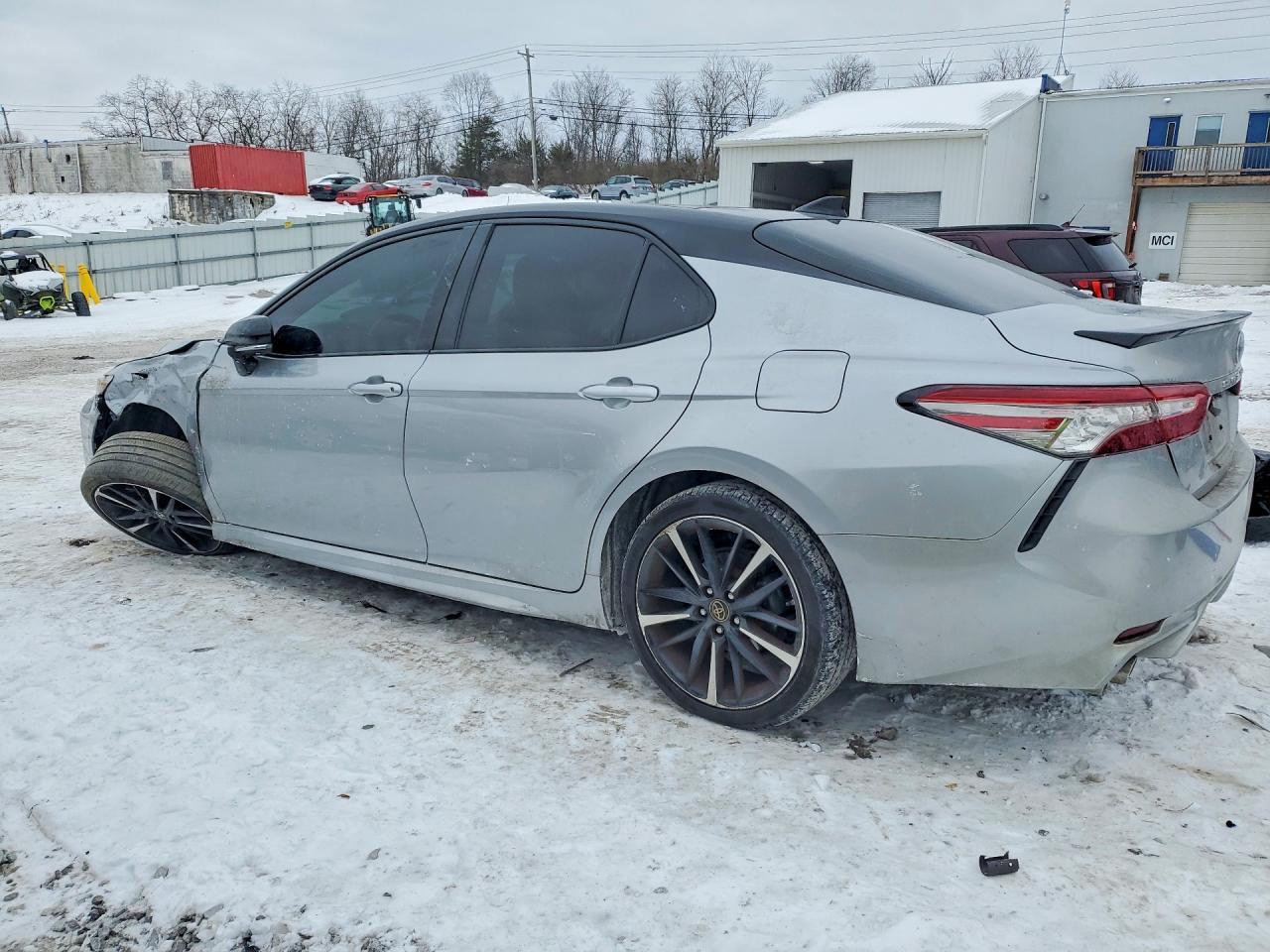 2019 TOYOTA CAMRY