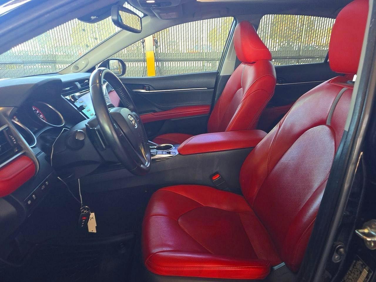 2018 TOYOTA CAMRY